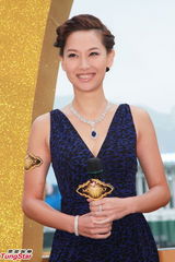 组图：徐子珊笑对失宠传闻 杨怡力挺罗仲谦得奖