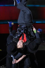 高清图：东方卫视跨年火热上演 郭富城展舞王风范