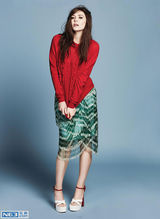 组图：《复联》红女巫写真美艳 碧眼含春映繁花