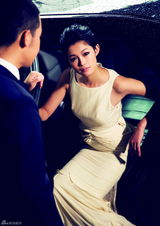 高清组图：于娜最新婚纱写真 似出水芙蓉尊贵华美