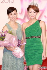 组图：翁虹蕾丝装撑亚姐启动 选美考虑引变性人