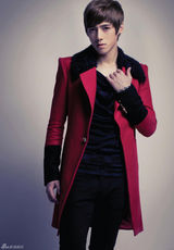 组图：M4M成员方逸伦宣传照 展邻家花美男气质