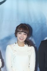 高清组图：宋慧乔透视装宣传新剧 赵仁成帅气