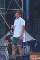 组图：春浪音乐节举办 萧敬腾张震岳热狗齐聚