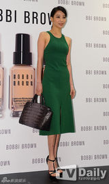 组图：少时Sunny与李泰兰等为某品牌化妆品站台