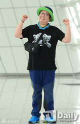 组图：《丛林法则》赴中美拍摄挑战生存极限