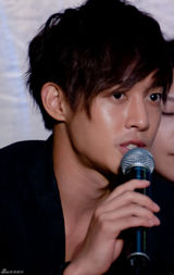 高清组图：金贤重帅气亮相亚洲巡演曼谷站记者会