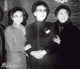 组图：粤剧大师红线女生前留影合集 优雅动人