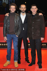 幻灯：电影节主席捧场《如何结束这个夏天》首映