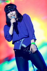 高清：热波音乐节第一天 宠物同谋激情演出