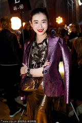 组图：秀场群星闪耀 蕾哈娜刘诗诗张辛苑齐斗艳