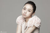 组图：张佳宁写真饰双面佳人 纯情卖萌两不误