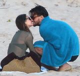 组图：社交名媛巴勒莫身材缩水 比基尼现飞机场