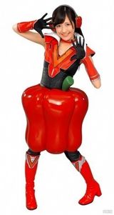 组图：AKB48成员拍广告变身蔬菜