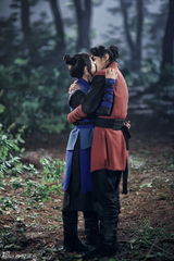 高清图：《九家之书》曝李升基秀智甜美吻戏