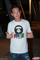 组图：乐易玲开生日派对 TVB花旦小生齐到贺