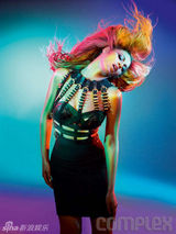 组图：碧昂斯写真登杂志封面 分享自我疗伤心得