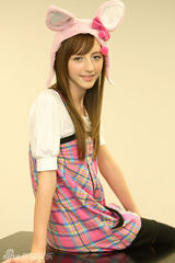 组图：英国90后萌妹贝琪-库尔135张美图集锦