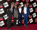 组图：滚石乐队出席摄影展 纪念50周年