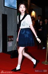 组图：韩星车胜元韩惠珍点亮某品牌三周年纪念