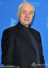 高清组图：阿明-缪勒-斯塔尔现身 被授予终身成就奖