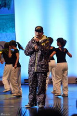 组图：绿色天使少儿新年音乐会 林妙可等童星助阵