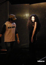 幻灯图：陈慧琳产后首推新碟 爆炸头诠释时尚新辣妈