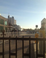 组图：李某某二审囚车遭围拍 梦鸽驱车闪入法院