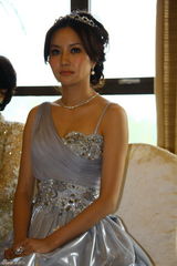 幻灯图：张国立“嫁女儿” 任贤齐刘若英等到场祝贺