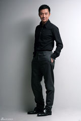 组图：黄志忠冷峻男人写真极致魅力