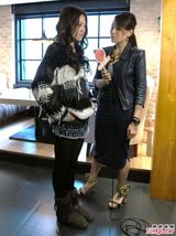 组图：周秀娜罗彩玲做节目 撇清和陈伟成关系