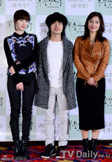 组图：具惠善执导新片《桃树》举办showcase