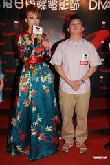 组图：容祖儿避谈刘浩龙 笑杜汶泽新片低俗