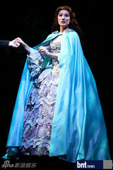 组图：音乐剧《歌剧魅影》在韩上演感动全场