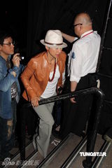 组图：林子祥演唱会首场开幕 众好友及家人捧场