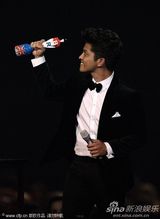 组图：第32届全英奖 布鲁诺-玛斯获最佳国际男歌手