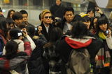 组图：原H.O.T成员安胜浩抵京 众粉丝热情接机