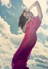 组图：超模达里娅写真大片 冰天雪地朱唇微启