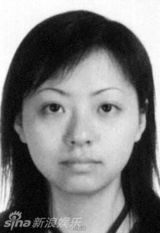 组图：50余明星童年照片大曝光 萌囧表情大不同