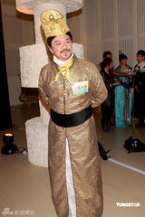 幻灯组图：林峰阿Sa(蔡卓妍)似亲密情侣 狄龙力挺叶童丈夫