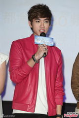 组图：唐禹哲对同性友人上下其手 对方直呼享受