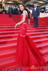 高清组图：《为父寻仇》首映西恩-潘摆酷 格温助阵