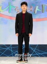 组图：韩星南奎利姜敏京刘德焕为公益站台