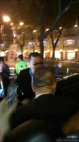 组图：舒淇王家卫现身张震婚礼引骚动