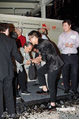 组图：《桃姐》举行庆功宴 众主创到场庆祝