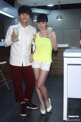 组图：曾昱嘉将开唱压力大 郭书瑶亲自下厨煮补品