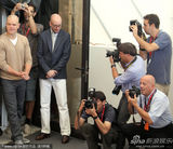 组图：格温妮丝·帕特洛亮相《传染病》记者会 