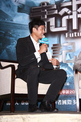 高清图：《未来警察》宣传 刘德华大S贺军翔齐聚