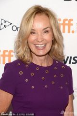 组图：菲尔德携女友亮相《寂寞心灵》首映