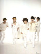 高清图集：新生代偶像组合SHINee新年月历青春洋溢